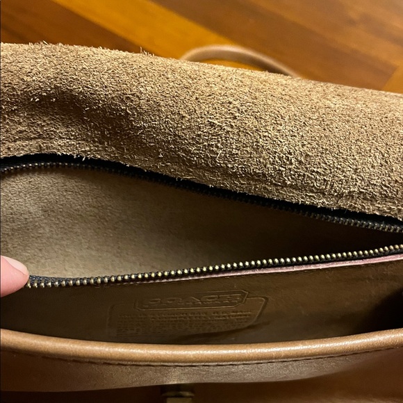 Coach vintage early 90s crossbody small leather bag, cute! Made in USA - Picture 10 of 17